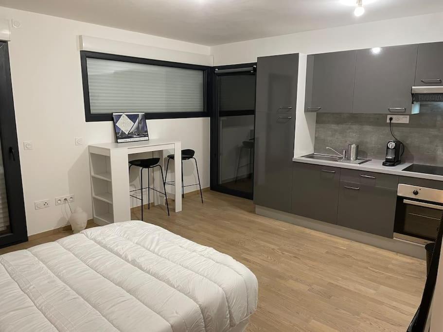 Parking Gratuit Grande Terrasse Proche Centre Ville Ajaccio  Exterior photo